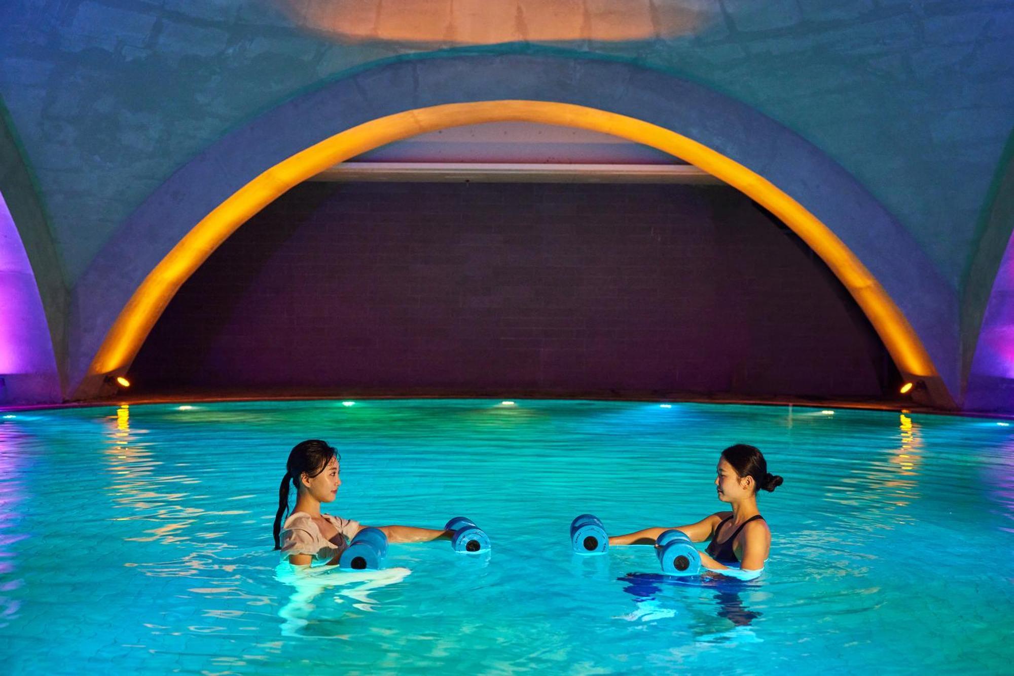סאוגוויפו We Hotel Jeju מראה חיצוני תמונה