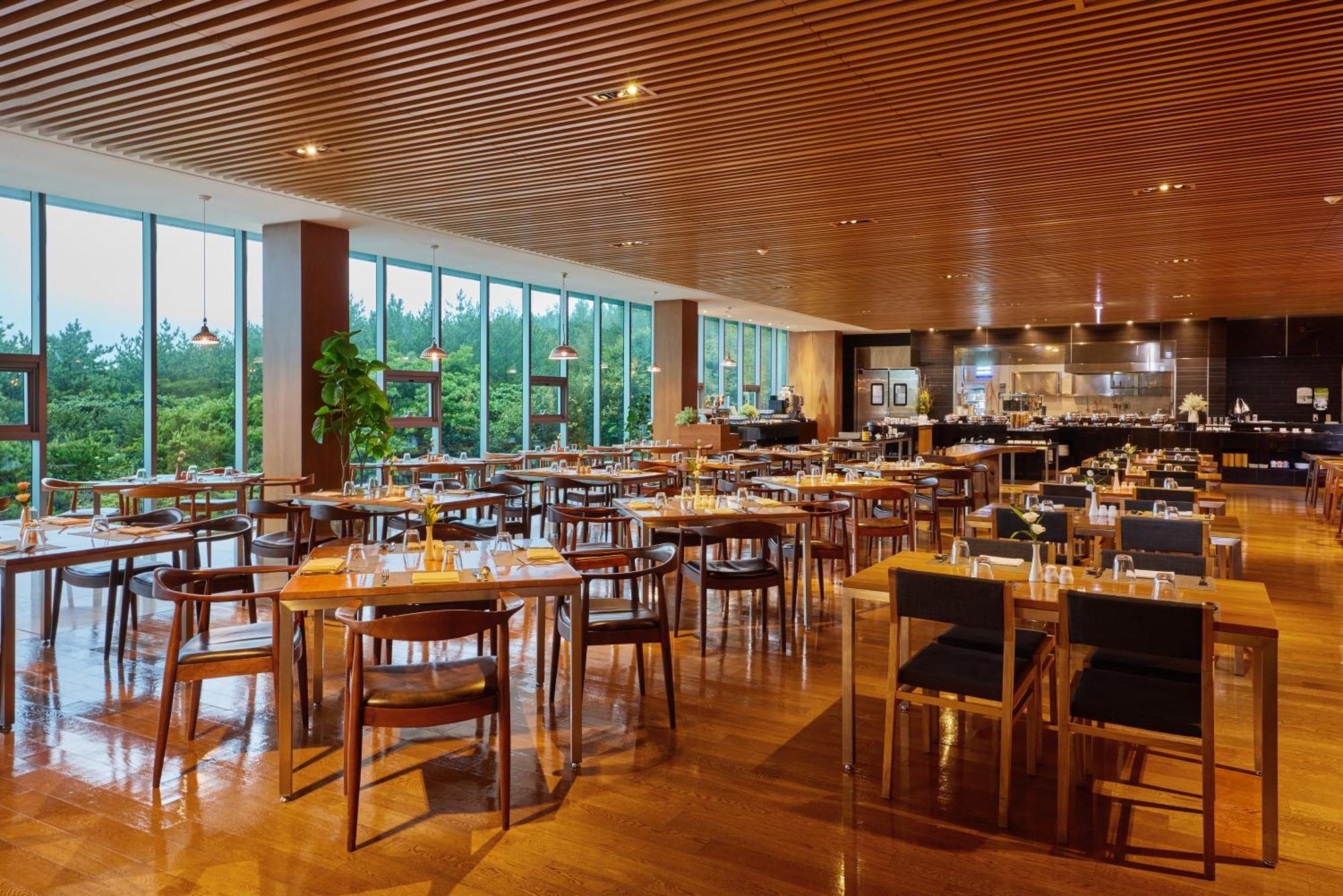 סאוגוויפו We Hotel Jeju מראה חיצוני תמונה
