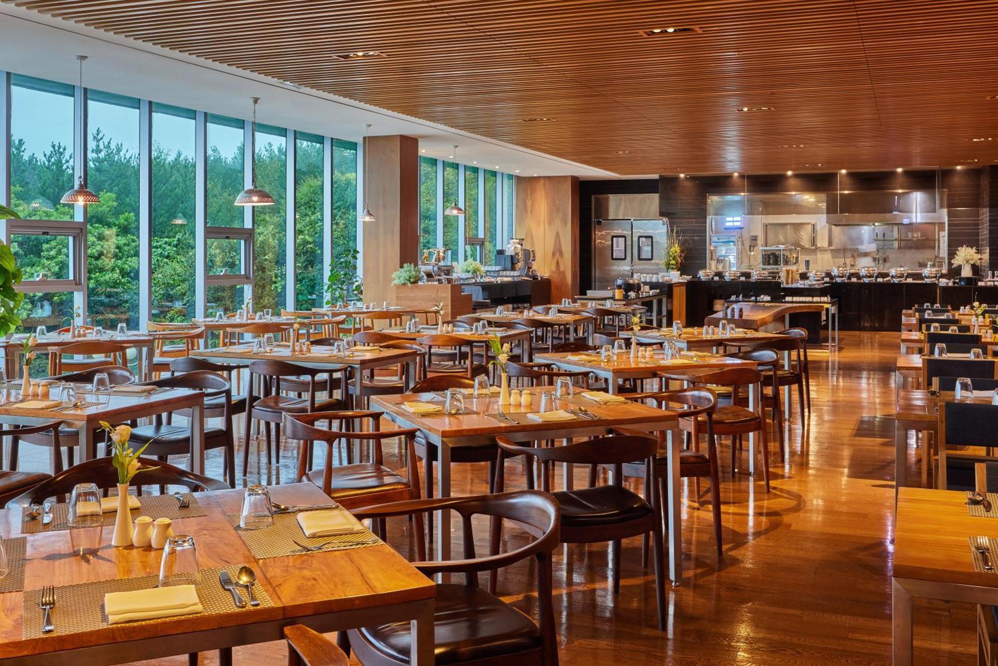 סאוגוויפו We Hotel Jeju מראה חיצוני תמונה