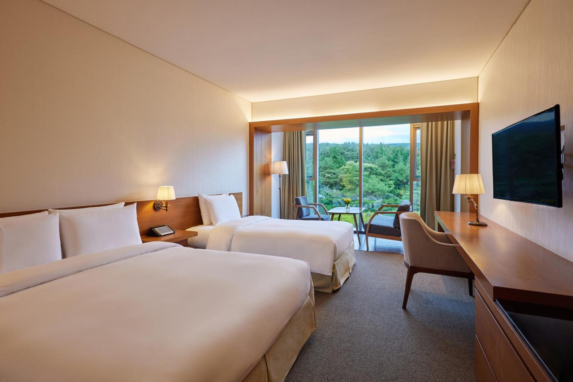 סאוגוויפו We Hotel Jeju מראה חיצוני תמונה